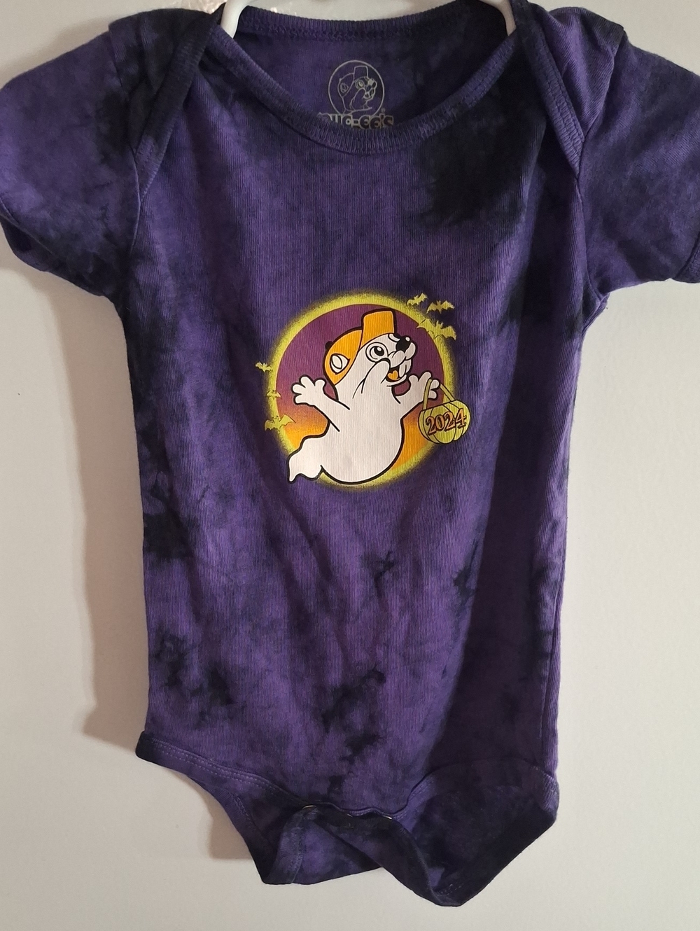 Bucees Infant Purple Tie-Dye Ghost Graphic One-Piece Bodysuit
